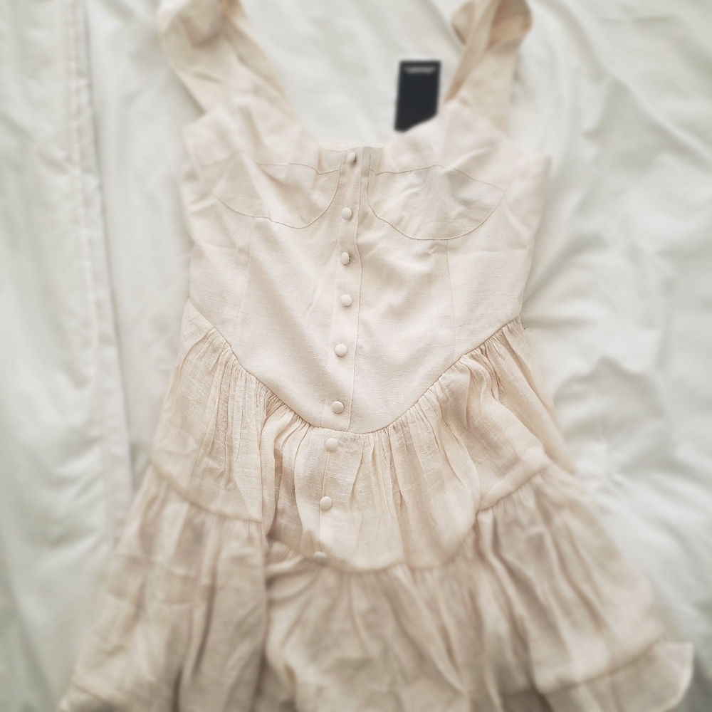 The Elizabeth Dress - Picture 3 of 3
